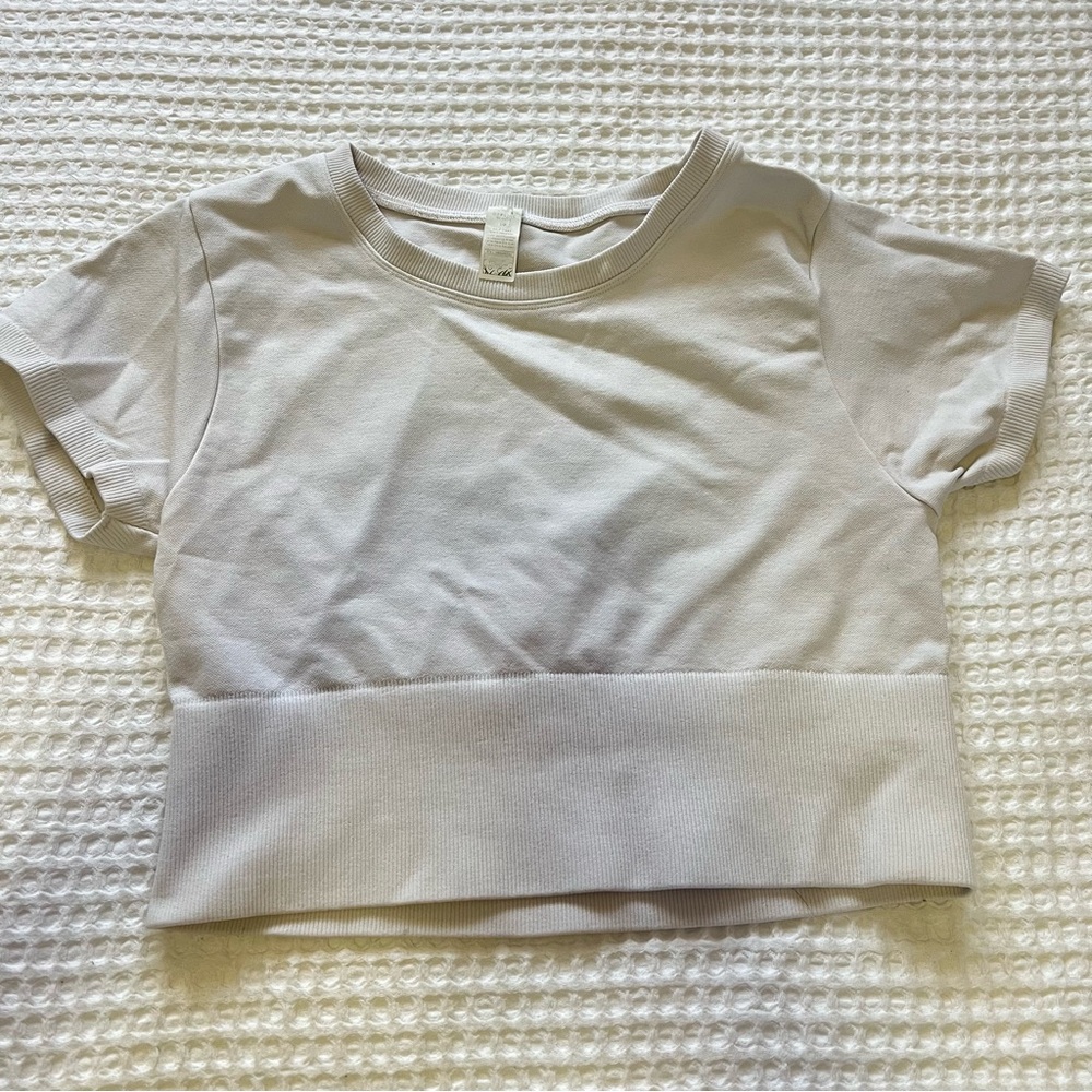 Offline by aerie white crop active top